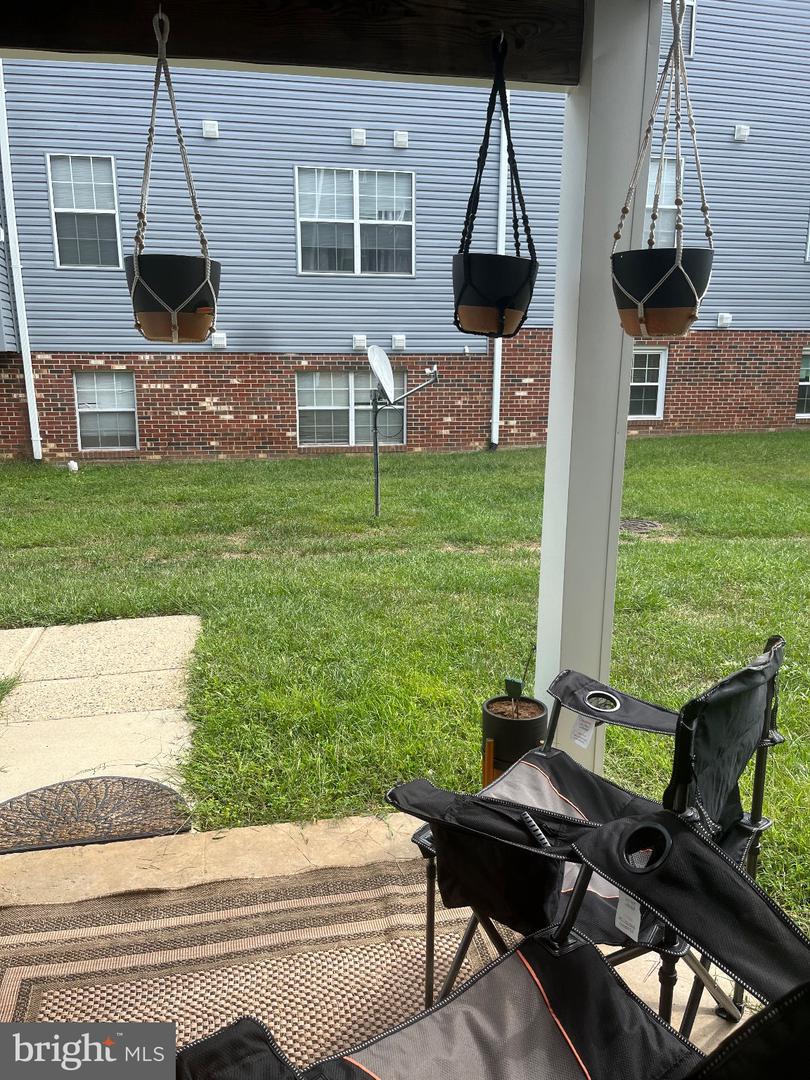 200 DOVER PL #2, STAFFORD, Virginia 22556, 2 Bedrooms Bedrooms, 4 Rooms Rooms,2 BathroomsBathrooms,Residential,For sale,200 DOVER PL #2,VAST2042504 MLS # VAST2042504