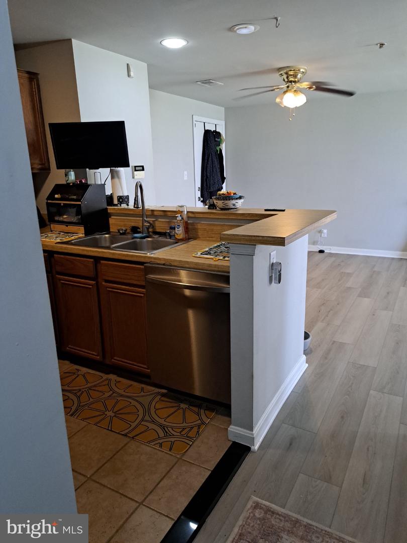 200 DOVER PL #2, STAFFORD, Virginia 22556, 2 Bedrooms Bedrooms, 4 Rooms Rooms,2 BathroomsBathrooms,Residential,For sale,200 DOVER PL #2,VAST2042504 MLS # VAST2042504