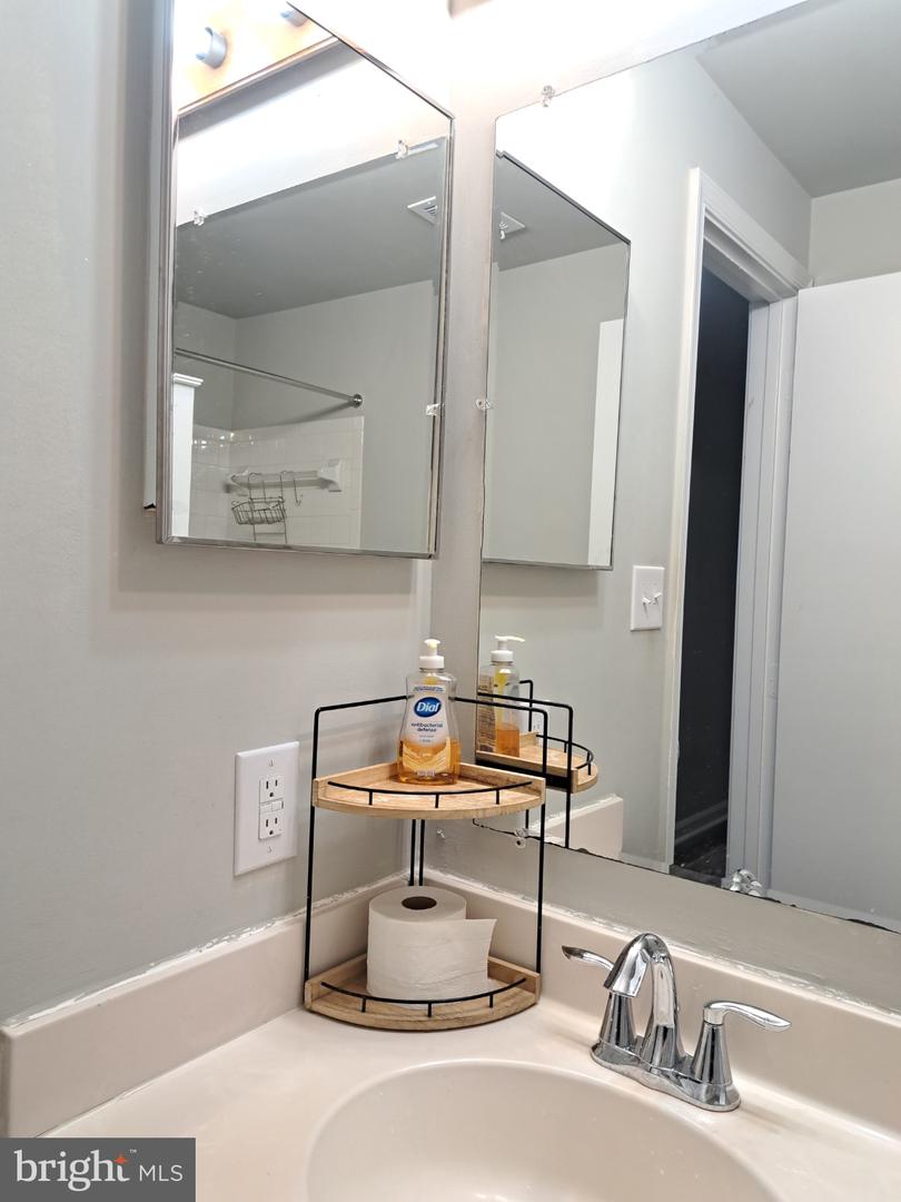 200 DOVER PL #2, STAFFORD, Virginia 22556, 2 Bedrooms Bedrooms, 4 Rooms Rooms,2 BathroomsBathrooms,Residential,For sale,200 DOVER PL #2,VAST2042504 MLS # VAST2042504