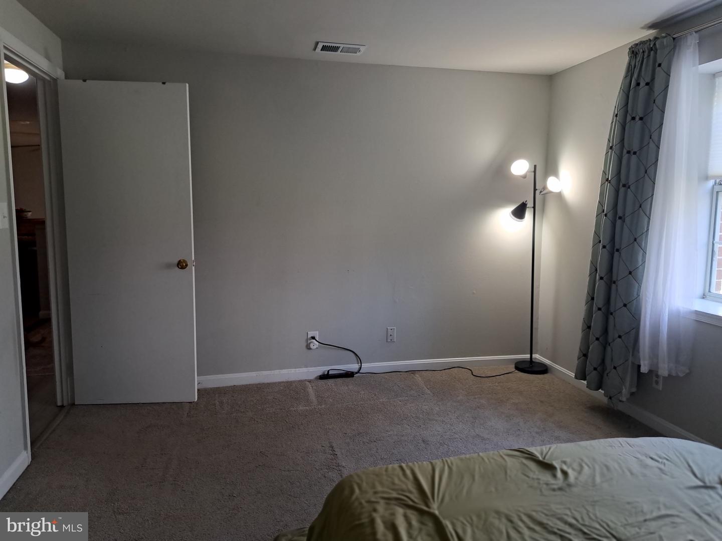 200 DOVER PL #2, STAFFORD, Virginia 22556, 2 Bedrooms Bedrooms, 4 Rooms Rooms,2 BathroomsBathrooms,Residential,For sale,200 DOVER PL #2,VAST2042504 MLS # VAST2042504