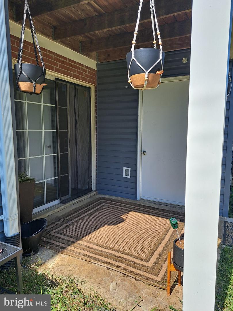 200 DOVER PL #2, STAFFORD, Virginia 22556, 2 Bedrooms Bedrooms, 4 Rooms Rooms,2 BathroomsBathrooms,Residential,For sale,200 DOVER PL #2,VAST2042504 MLS # VAST2042504