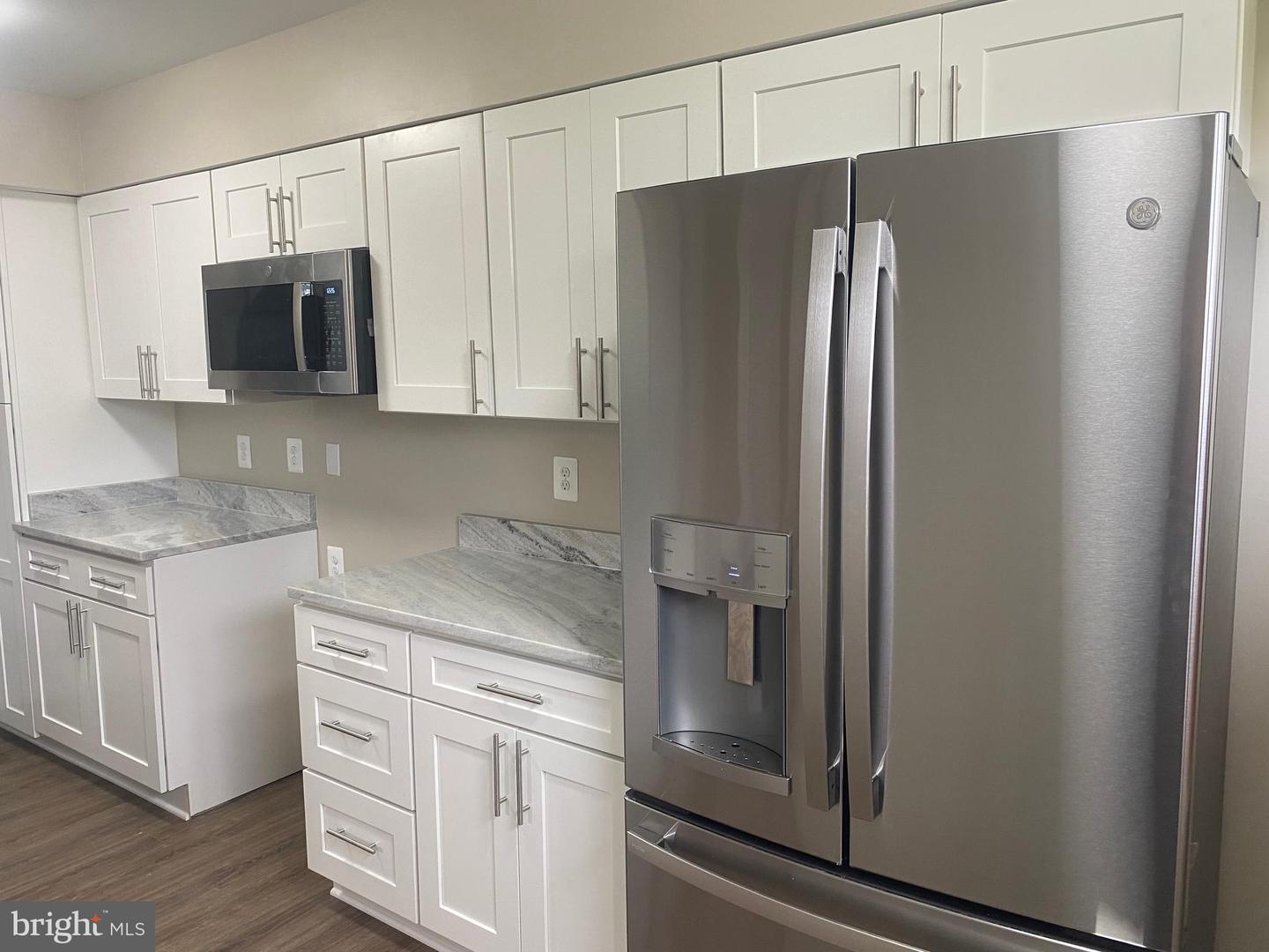 8238 COMMUNITY DR, MANASSAS, Virginia 20109, 3 Bedrooms Bedrooms, 6 Rooms Rooms,2 BathroomsBathrooms,Residential,For sale,8238 COMMUNITY DR,VAPW2103666 MLS # VAPW2103666