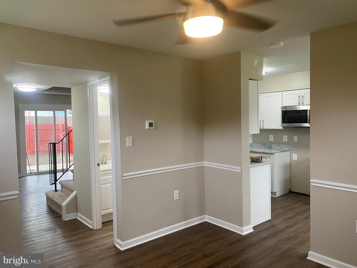 8238 COMMUNITY DR, MANASSAS, Virginia 20109, 3 Bedrooms Bedrooms, 6 Rooms Rooms,2 BathroomsBathrooms,Residential,For sale,8238 COMMUNITY DR,VAPW2103666 MLS # VAPW2103666