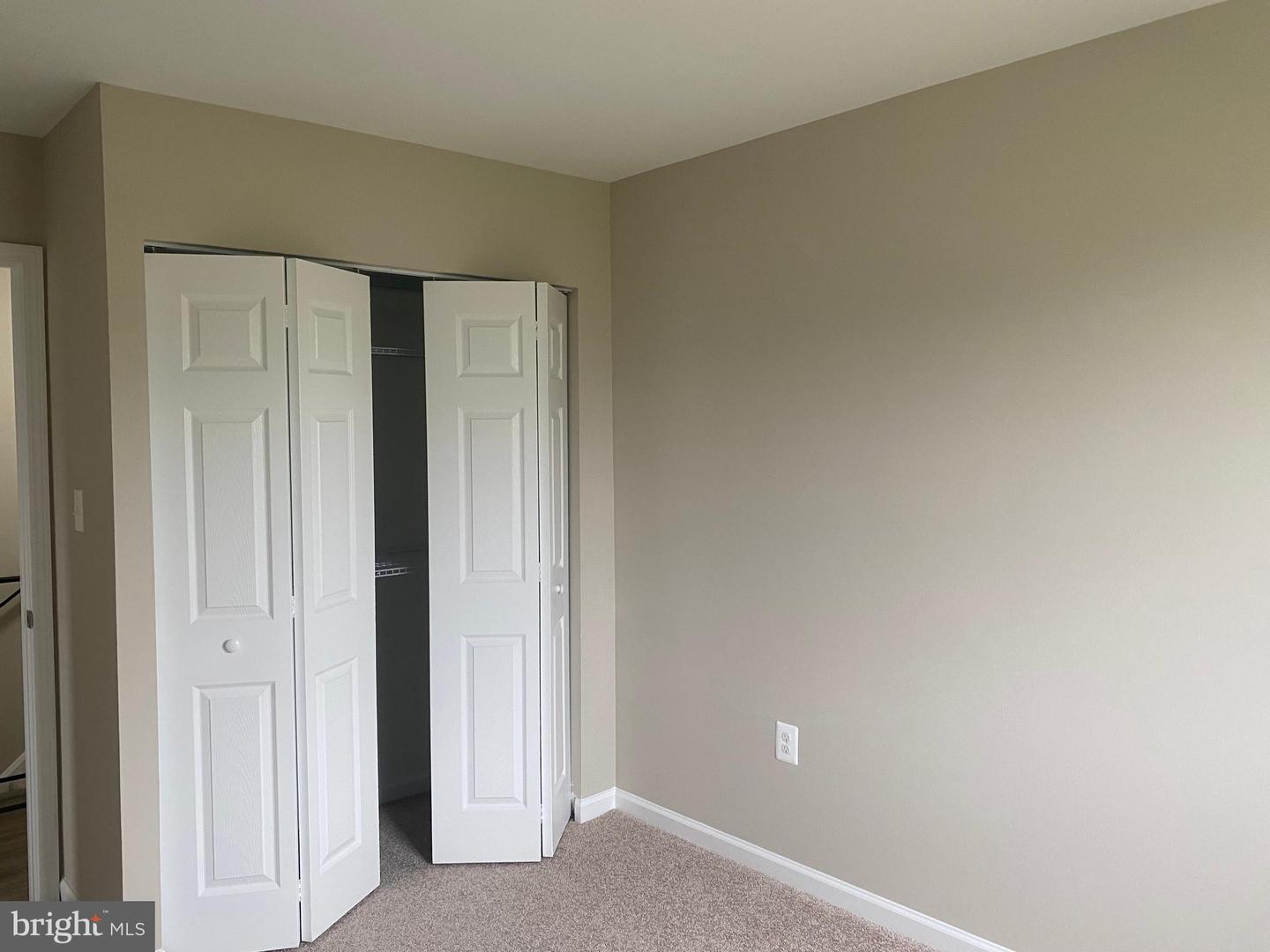 8238 COMMUNITY DR, MANASSAS, Virginia 20109, 3 Bedrooms Bedrooms, 6 Rooms Rooms,2 BathroomsBathrooms,Residential,For sale,8238 COMMUNITY DR,VAPW2103666 MLS # VAPW2103666