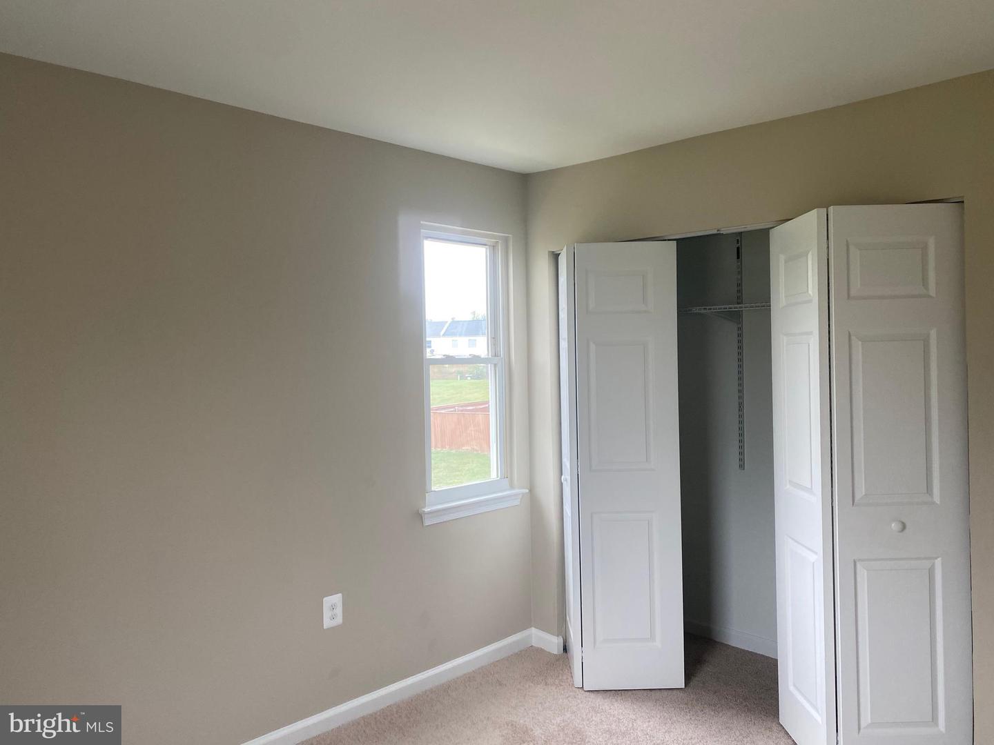 8238 COMMUNITY DR, MANASSAS, Virginia 20109, 3 Bedrooms Bedrooms, 6 Rooms Rooms,2 BathroomsBathrooms,Residential,For sale,8238 COMMUNITY DR,VAPW2103666 MLS # VAPW2103666