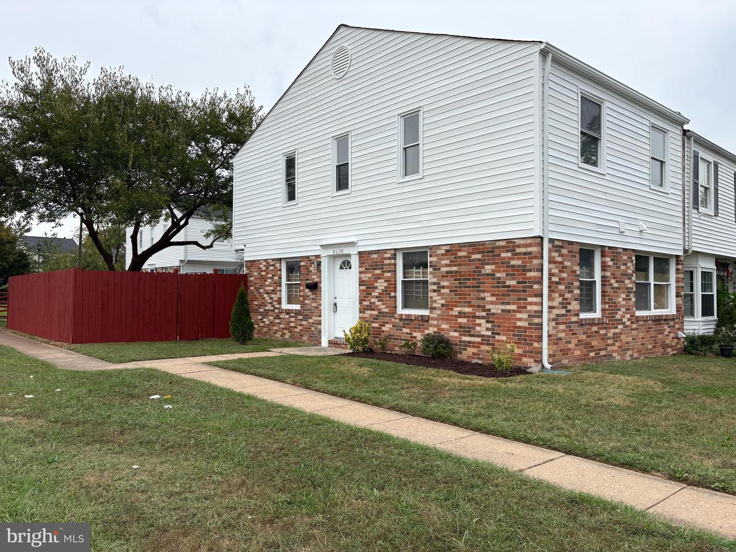 8238 COMMUNITY DR, MANASSAS, Virginia 20109, 3 Bedrooms Bedrooms, 6 Rooms Rooms,2 BathroomsBathrooms,Residential,For sale,8238 COMMUNITY DR,VAPW2103666 MLS # VAPW2103666