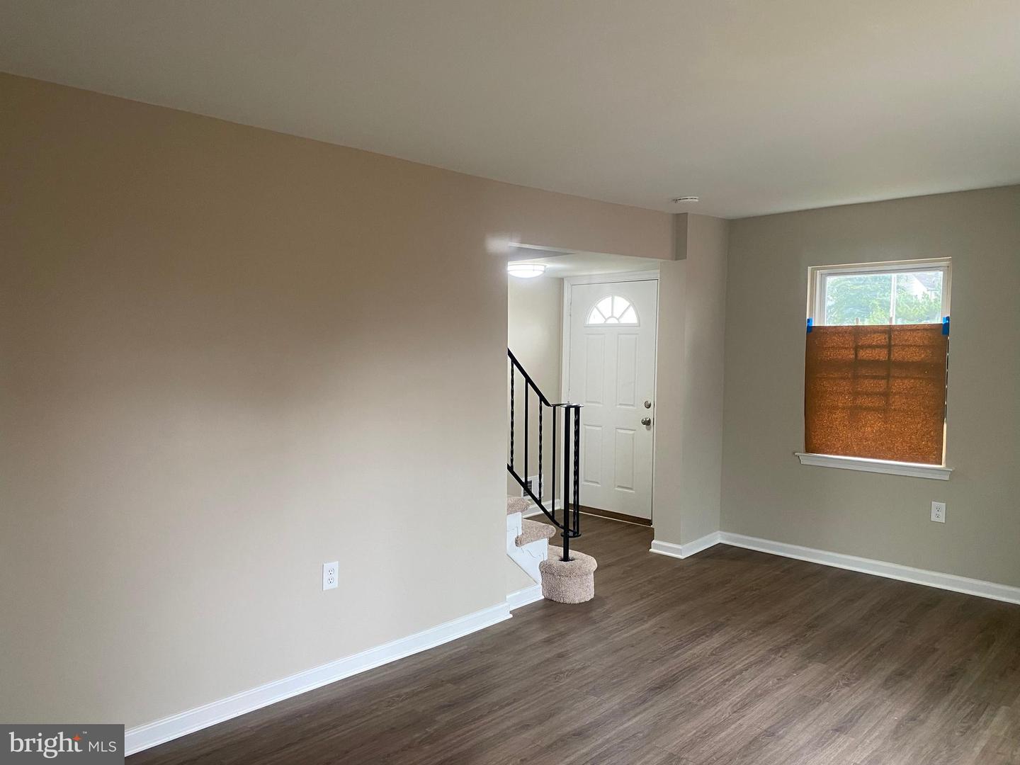 8238 COMMUNITY DR, MANASSAS, Virginia 20109, 3 Bedrooms Bedrooms, 6 Rooms Rooms,2 BathroomsBathrooms,Residential,For sale,8238 COMMUNITY DR,VAPW2103666 MLS # VAPW2103666