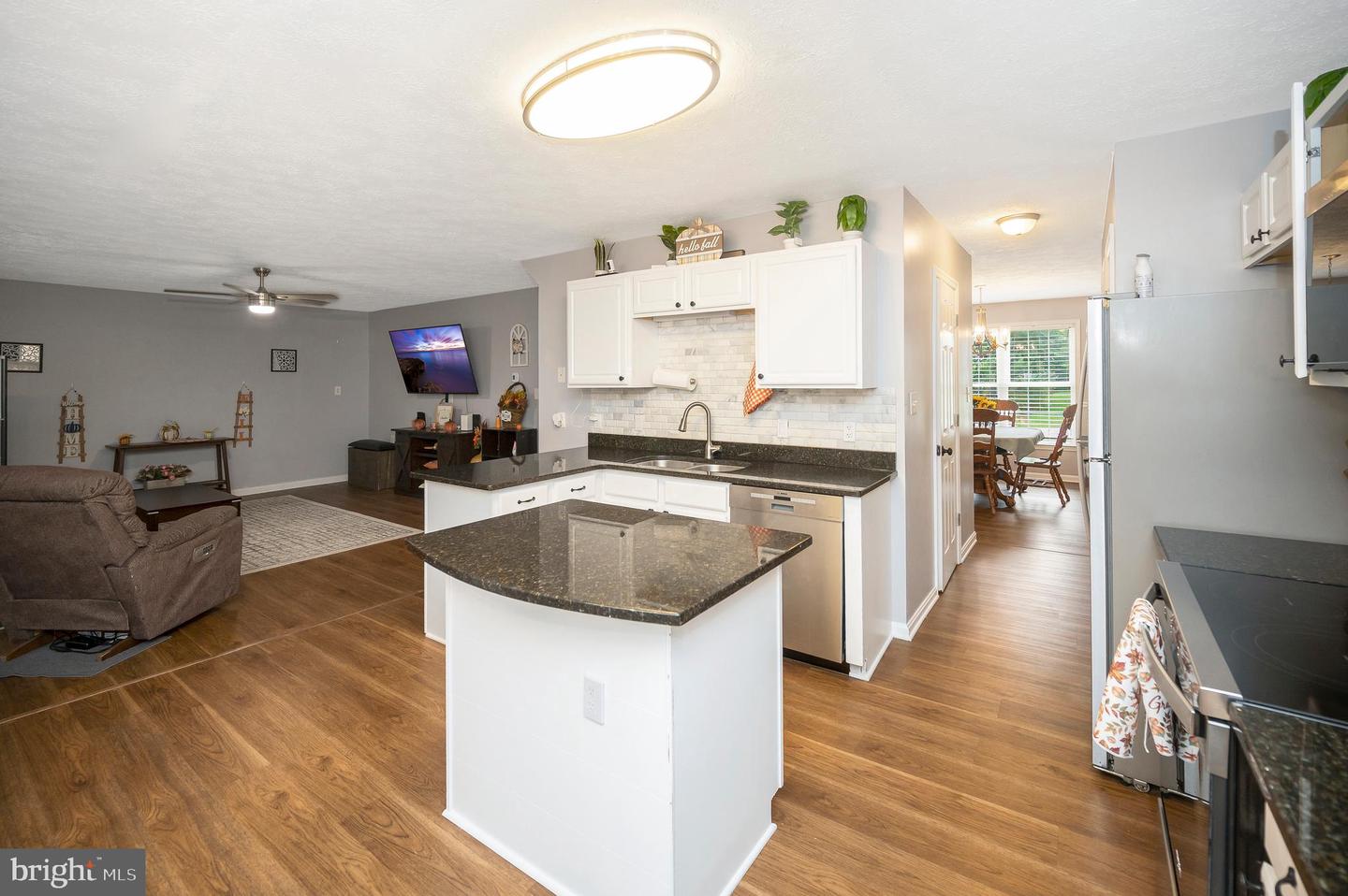 5109 BROOKSHIRE CT W, FREDERICKSBURG, Virginia 22408, 5 Bedrooms Bedrooms, ,2 BathroomsBathrooms,Residential,For sale,5109 BROOKSHIRE CT W,VASP2036166 MLS # VASP2036166