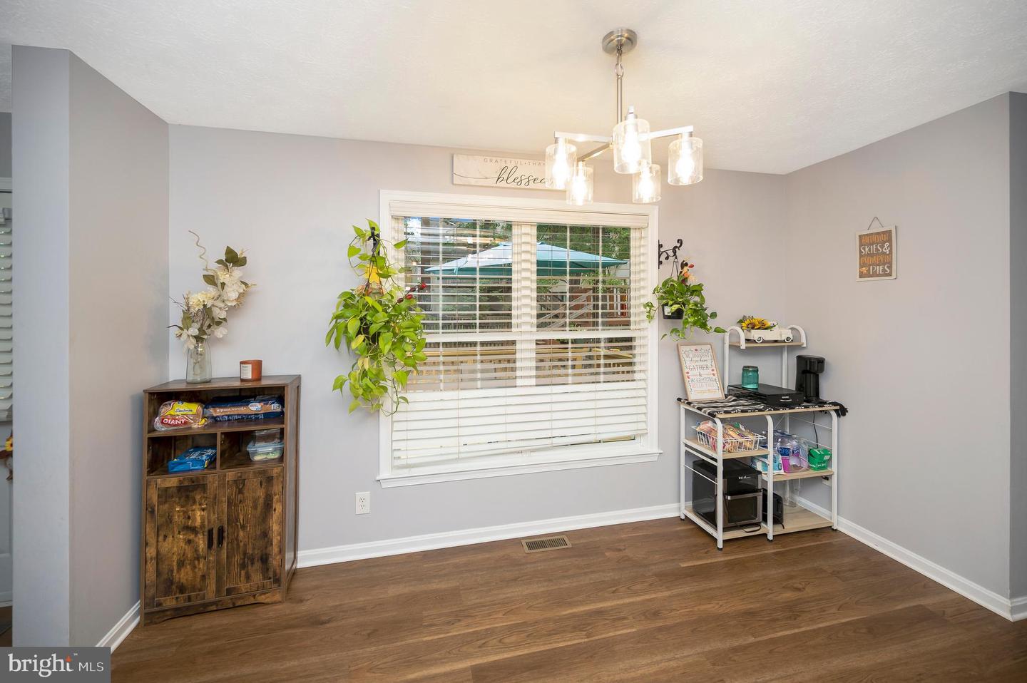 5109 BROOKSHIRE CT W, FREDERICKSBURG, Virginia 22408, 5 Bedrooms Bedrooms, ,2 BathroomsBathrooms,Residential,For sale,5109 BROOKSHIRE CT W,VASP2036166 MLS # VASP2036166