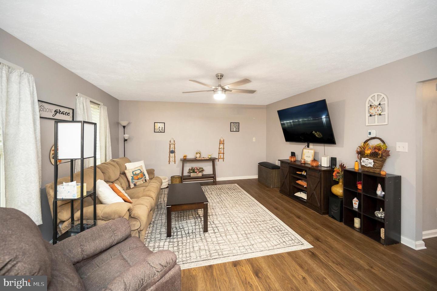 5109 BROOKSHIRE CT W, FREDERICKSBURG, Virginia 22408, 5 Bedrooms Bedrooms, ,2 BathroomsBathrooms,Residential,For sale,5109 BROOKSHIRE CT W,VASP2036166 MLS # VASP2036166