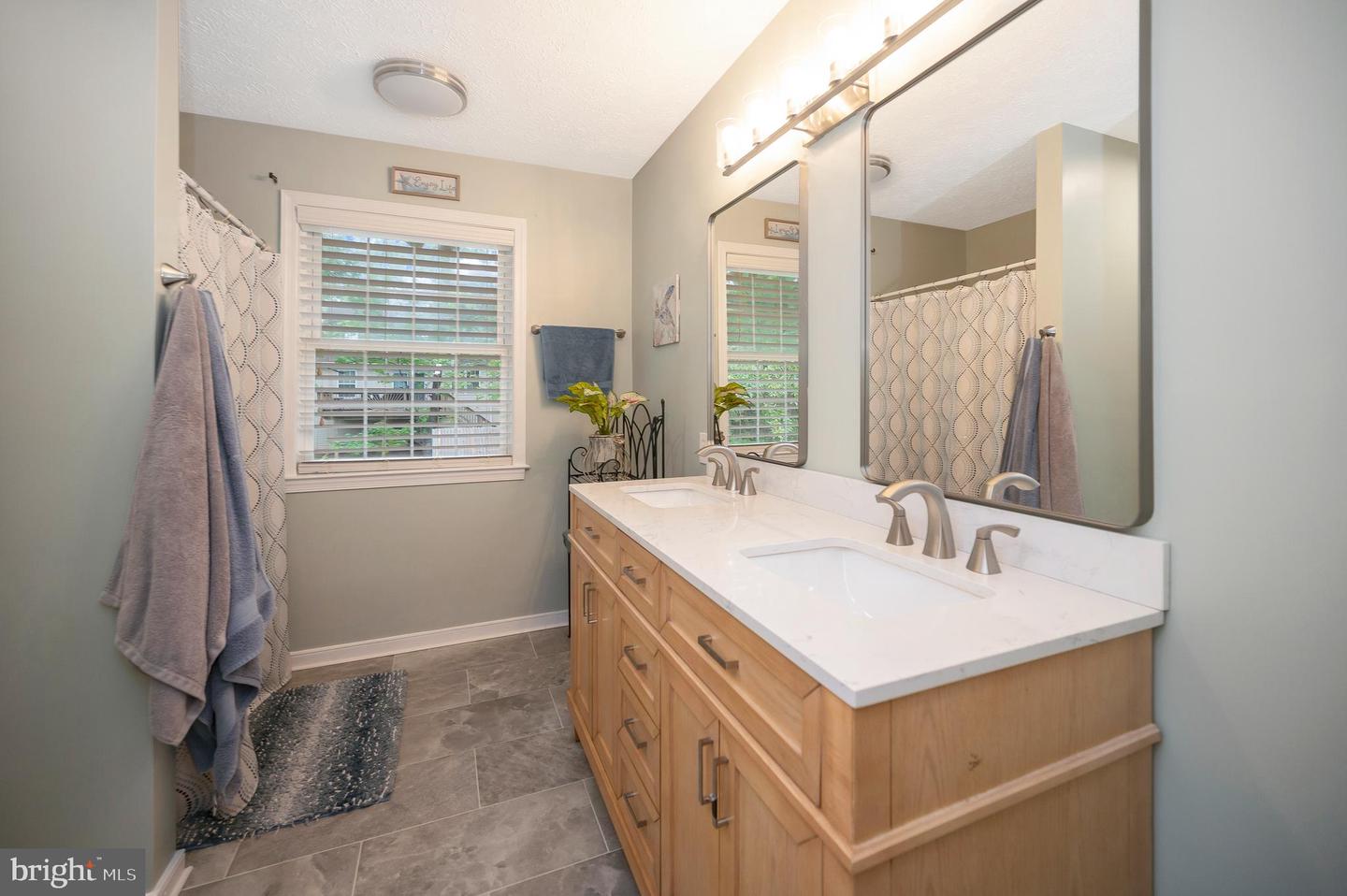 5109 BROOKSHIRE CT W, FREDERICKSBURG, Virginia 22408, 5 Bedrooms Bedrooms, ,2 BathroomsBathrooms,Residential,For sale,5109 BROOKSHIRE CT W,VASP2036166 MLS # VASP2036166