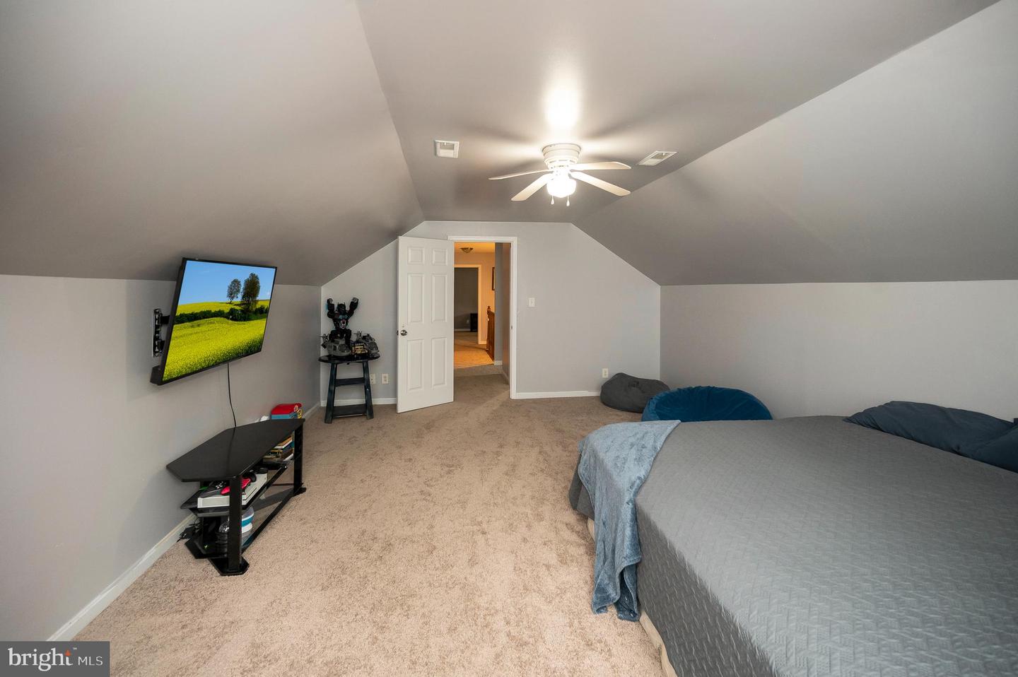 5109 BROOKSHIRE CT W, FREDERICKSBURG, Virginia 22408, 5 Bedrooms Bedrooms, ,2 BathroomsBathrooms,Residential,For sale,5109 BROOKSHIRE CT W,VASP2036166 MLS # VASP2036166
