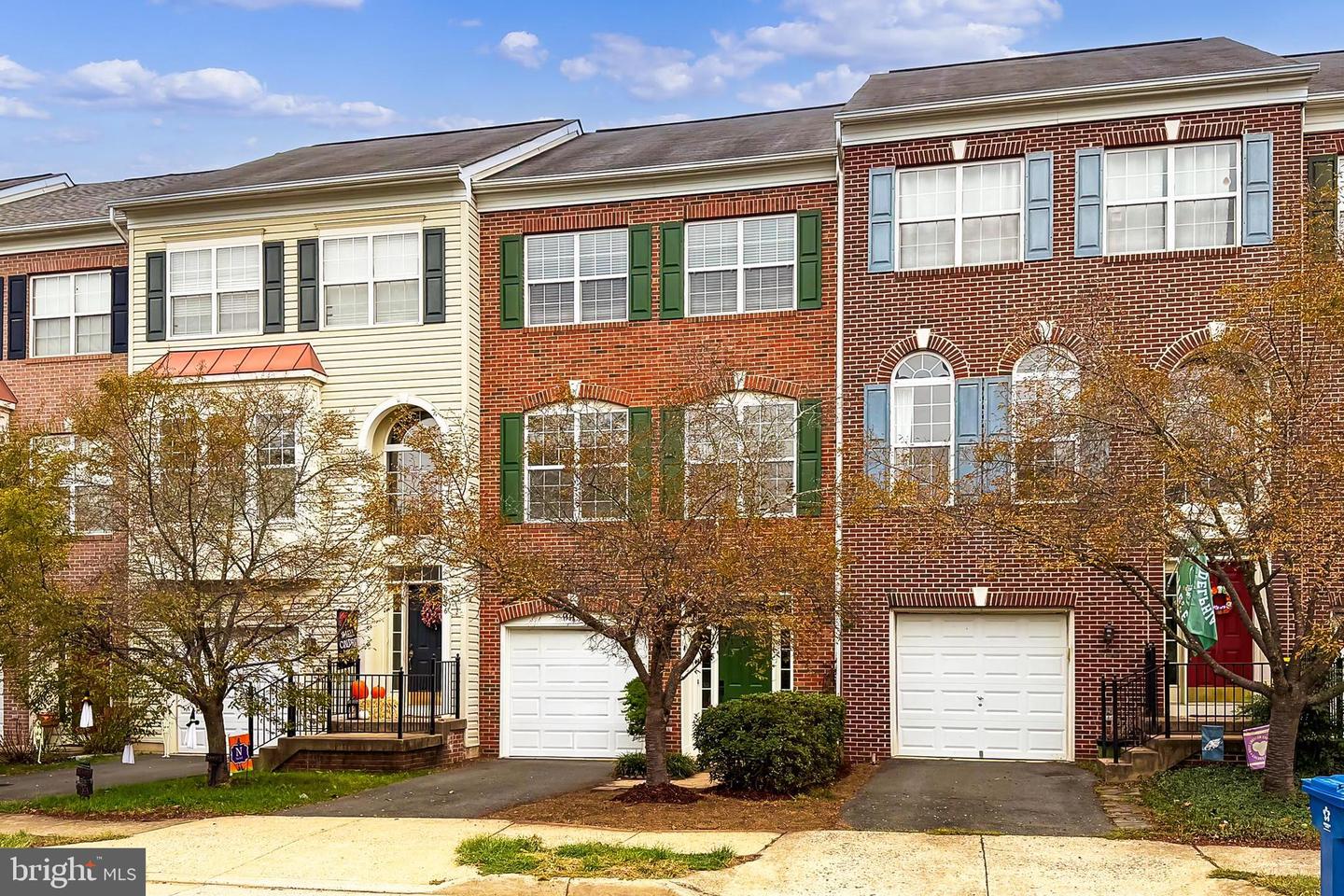 9994 SHORTBREAD WAY, BRISTOW, Virginia 20136, 3 Bedrooms Bedrooms, ,3 BathroomsBathrooms,Residential,For sale,9994 SHORTBREAD WAY,VAPW2103742 MLS # VAPW2103742