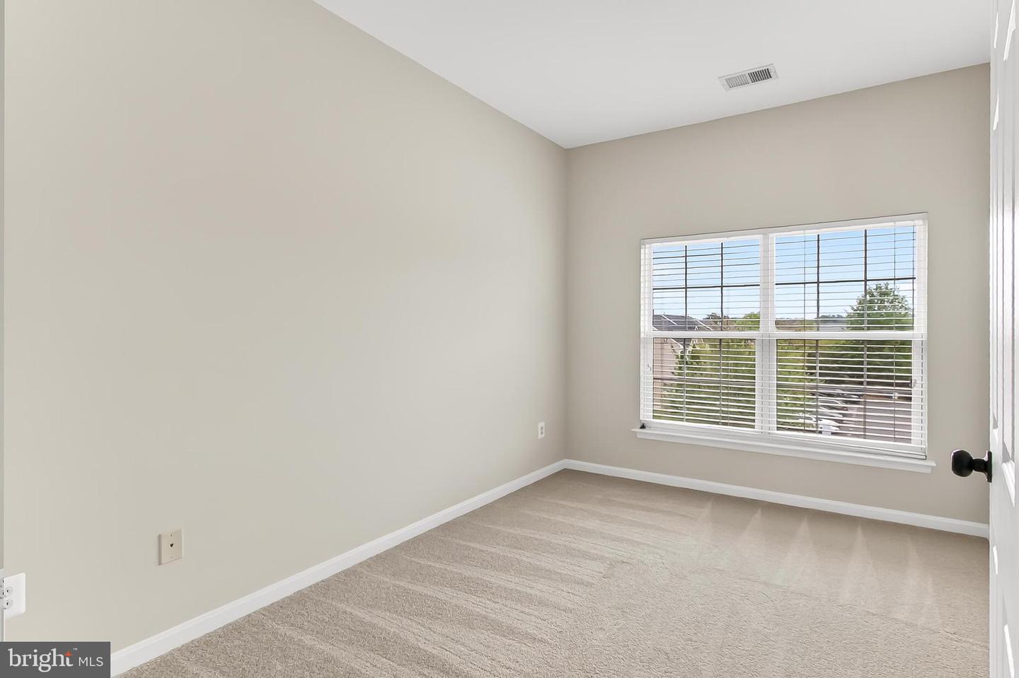 9994 SHORTBREAD WAY, BRISTOW, Virginia 20136, 3 Bedrooms Bedrooms, ,3 BathroomsBathrooms,Residential,For sale,9994 SHORTBREAD WAY,VAPW2103742 MLS # VAPW2103742