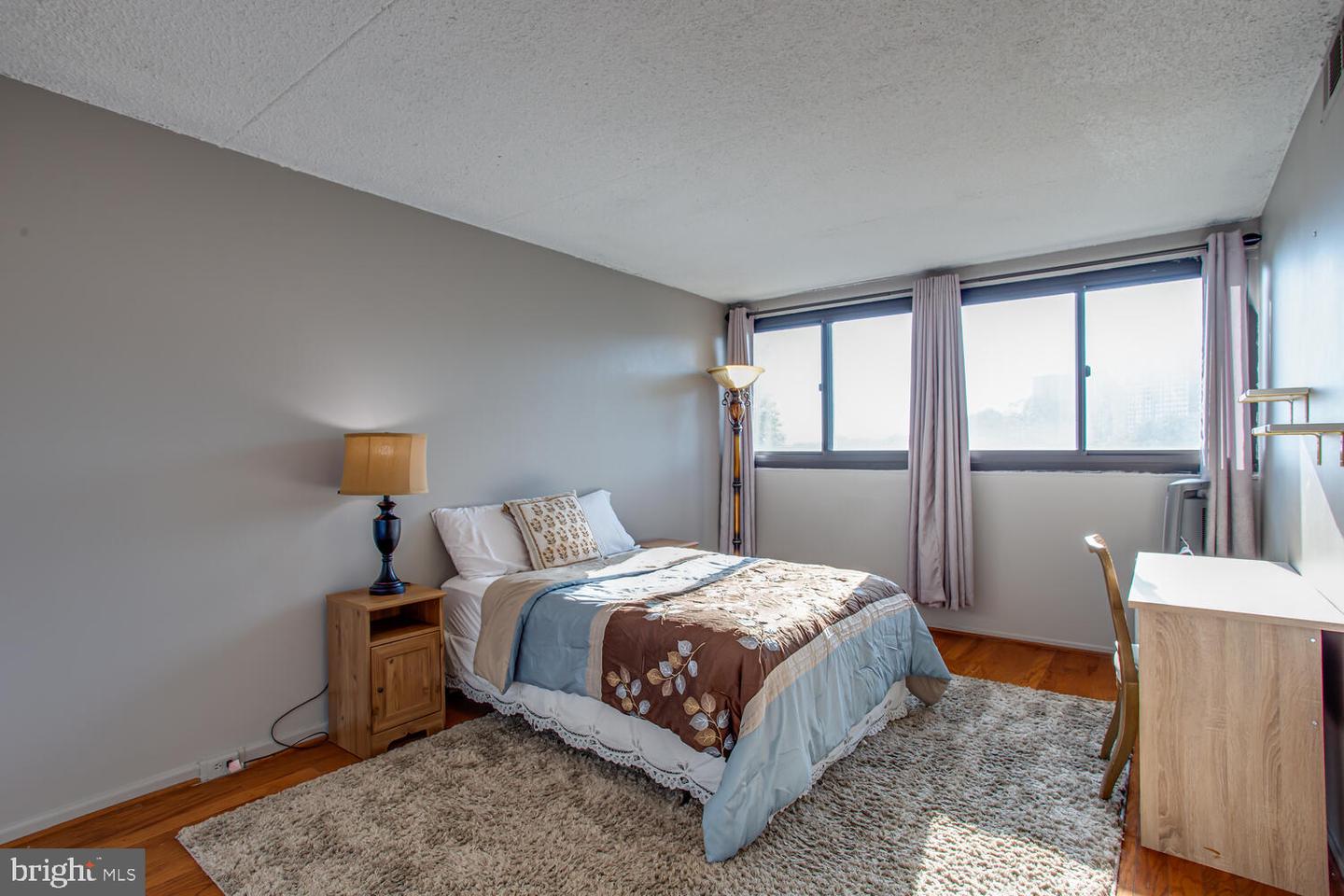 5911 EDSALL RD #206, ALEXANDRIA, Virginia 22304, 2 Bedrooms Bedrooms, ,2 BathroomsBathrooms,Residential,For sale,5911 EDSALL RD #206,VAAX2049508 MLS # VAAX2049508