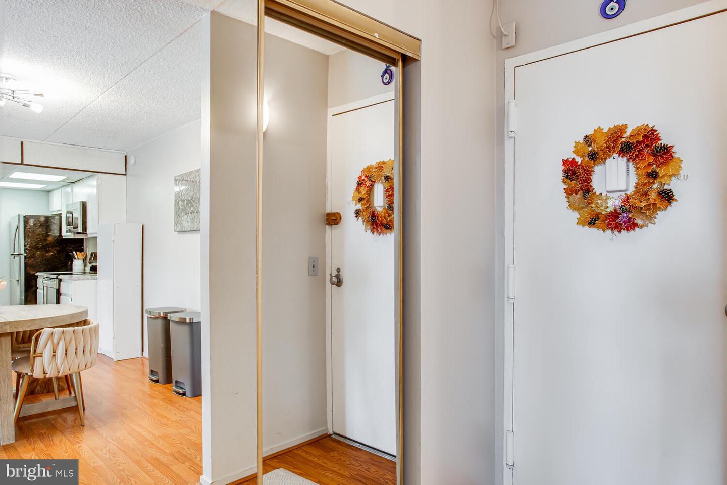 5911 EDSALL RD #206, ALEXANDRIA, Virginia 22304, 2 Bedrooms Bedrooms, ,2 BathroomsBathrooms,Residential,For sale,5911 EDSALL RD #206,VAAX2049508 MLS # VAAX2049508