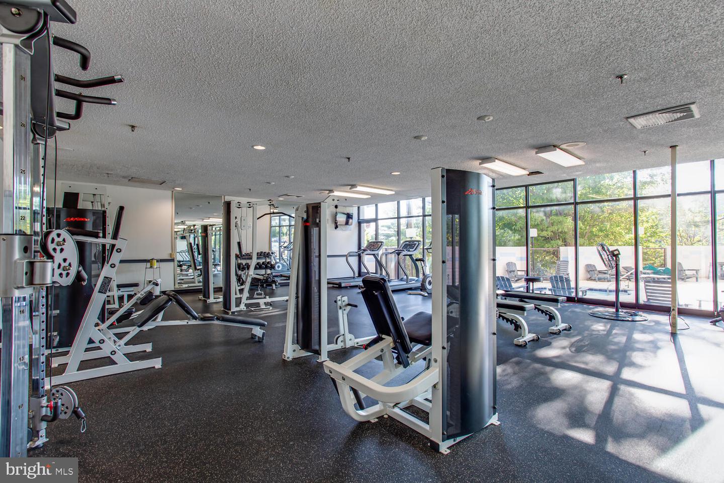5911 EDSALL RD #206, ALEXANDRIA, Virginia 22304, 2 Bedrooms Bedrooms, ,2 BathroomsBathrooms,Residential,For sale,5911 EDSALL RD #206,VAAX2049508 MLS # VAAX2049508