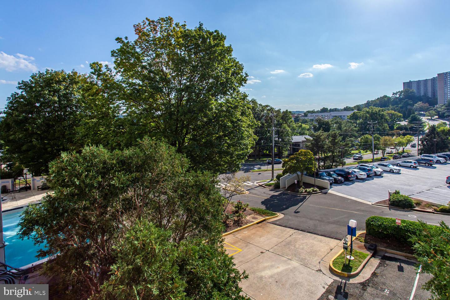 5911 EDSALL RD #206, ALEXANDRIA, Virginia 22304, 2 Bedrooms Bedrooms, ,2 BathroomsBathrooms,Residential,For sale,5911 EDSALL RD #206,VAAX2049508 MLS # VAAX2049508