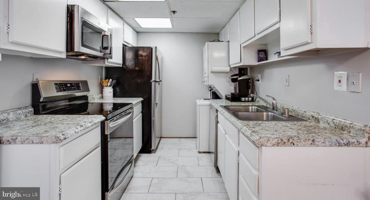 5911 EDSALL RD #206, ALEXANDRIA, Virginia 22304, 2 Bedrooms Bedrooms, ,2 BathroomsBathrooms,Residential,For sale,5911 EDSALL RD #206,VAAX2049508 MLS # VAAX2049508