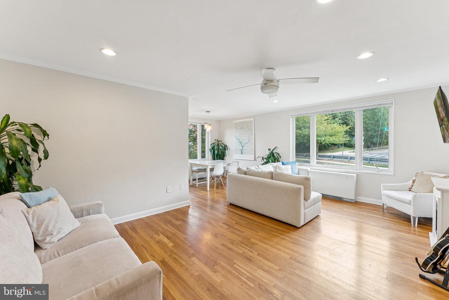 2400 41ST ST NW #513, WASHINGTON, District Of Columbia 20007, 2 Bedrooms Bedrooms, ,1 BathroomBathrooms,Residential,For sale,2400 41ST ST NW #513,DCDC2221752 MLS # DCDC2221752