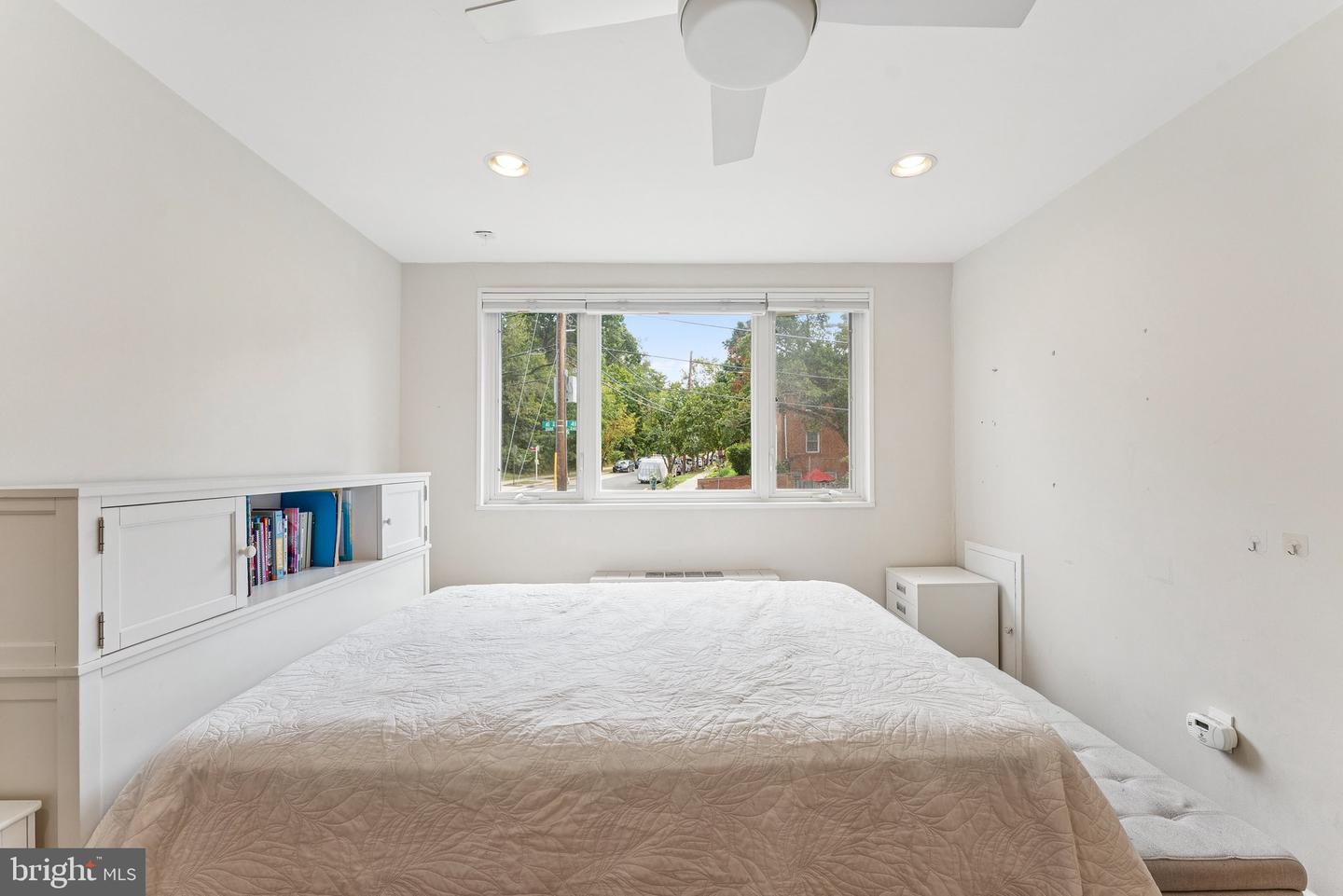 2400 41ST ST NW #513, WASHINGTON, District Of Columbia 20007, 2 Bedrooms Bedrooms, ,1 BathroomBathrooms,Residential,For sale,2400 41ST ST NW #513,DCDC2221752 MLS # DCDC2221752