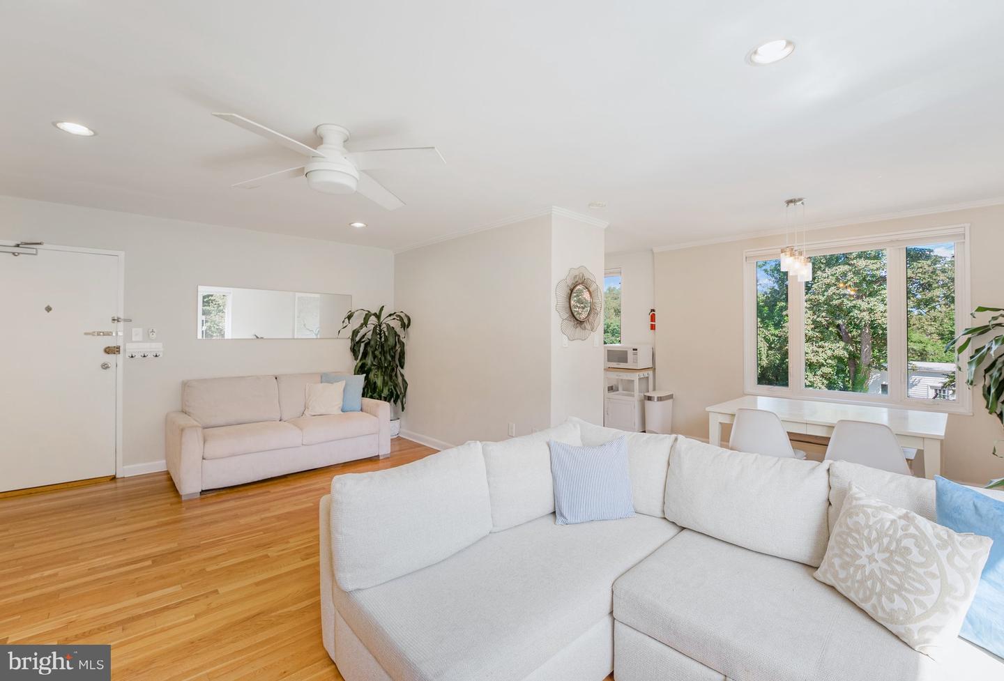 2400 41ST ST NW #513, WASHINGTON, District Of Columbia 20007, 2 Bedrooms Bedrooms, ,1 BathroomBathrooms,Residential,For sale,2400 41ST ST NW #513,DCDC2221752 MLS # DCDC2221752