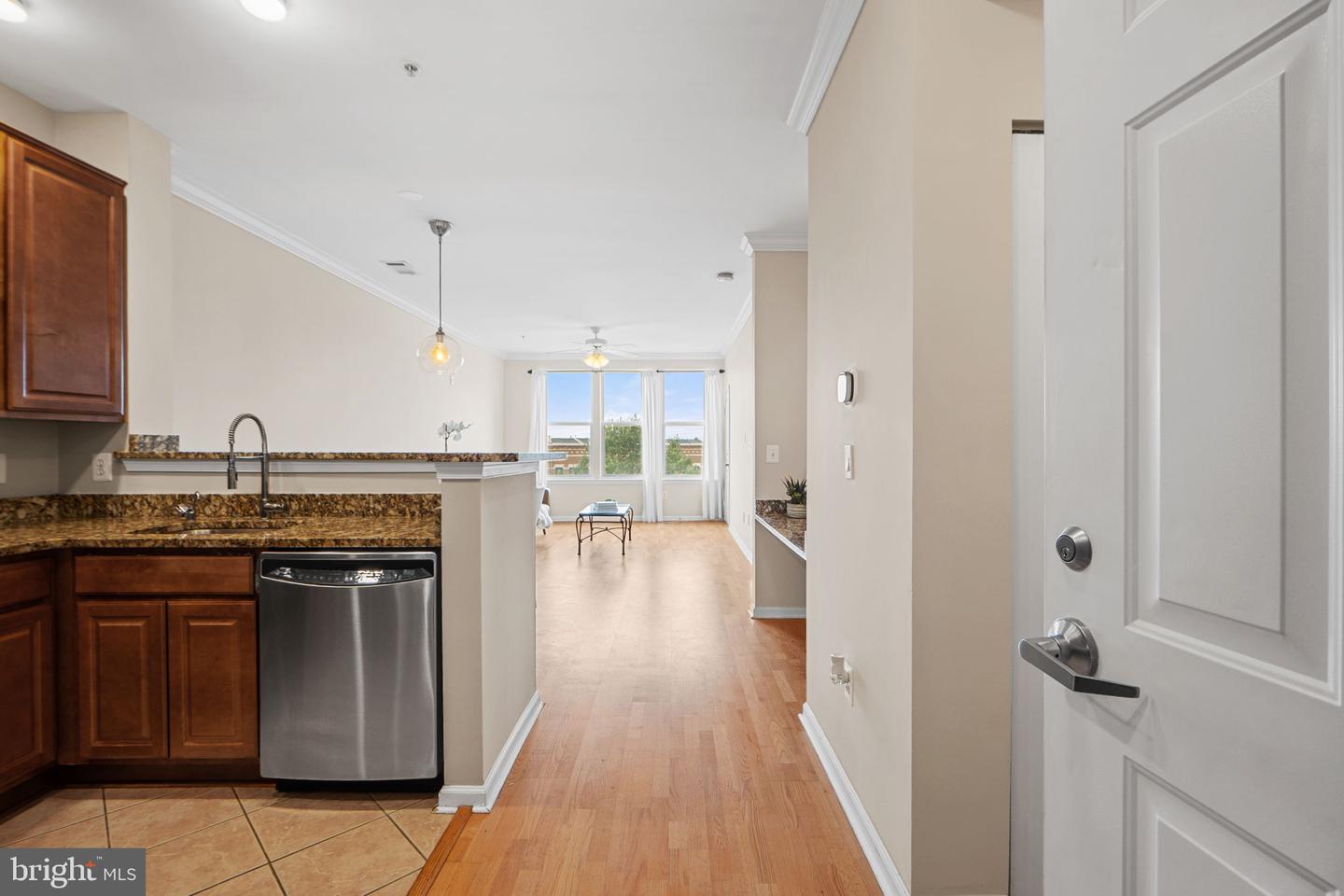 12000 MARKET ST #378, RESTON, Virginia 20190, 1 Bedroom Bedrooms, ,1 BathroomBathrooms,Residential,For sale,12000 MARKET ST #378,VAFX2266508 MLS # VAFX2266508