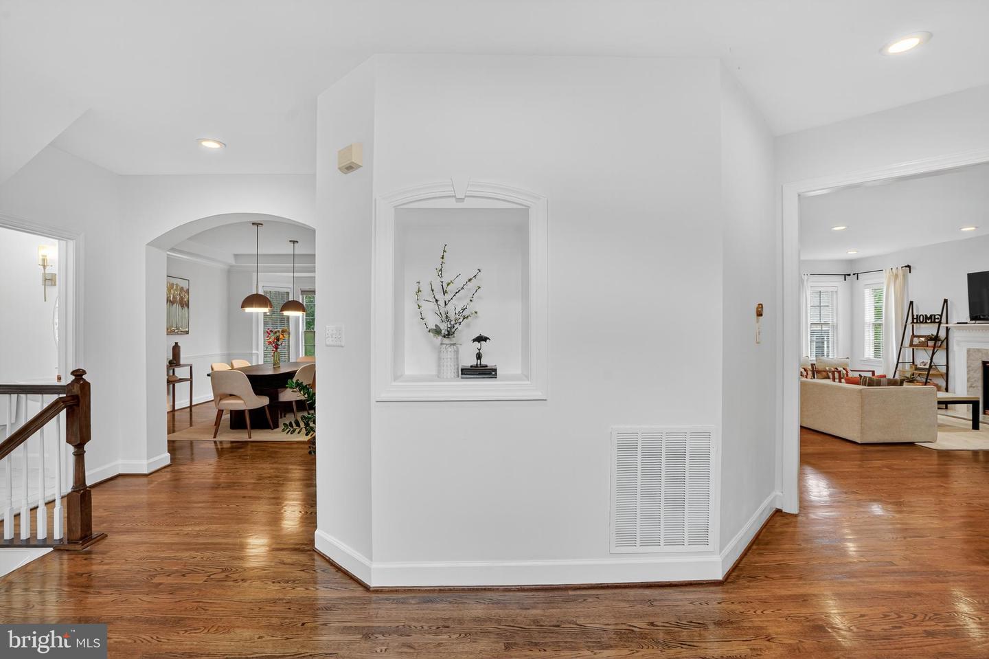 10626 REGENT PARK CT, FAIRFAX, Virginia 22030, 6 Bedrooms Bedrooms, ,4 BathroomsBathrooms,Residential,For sale,10626 REGENT PARK CT,VAFC2006960 MLS # VAFC2006960