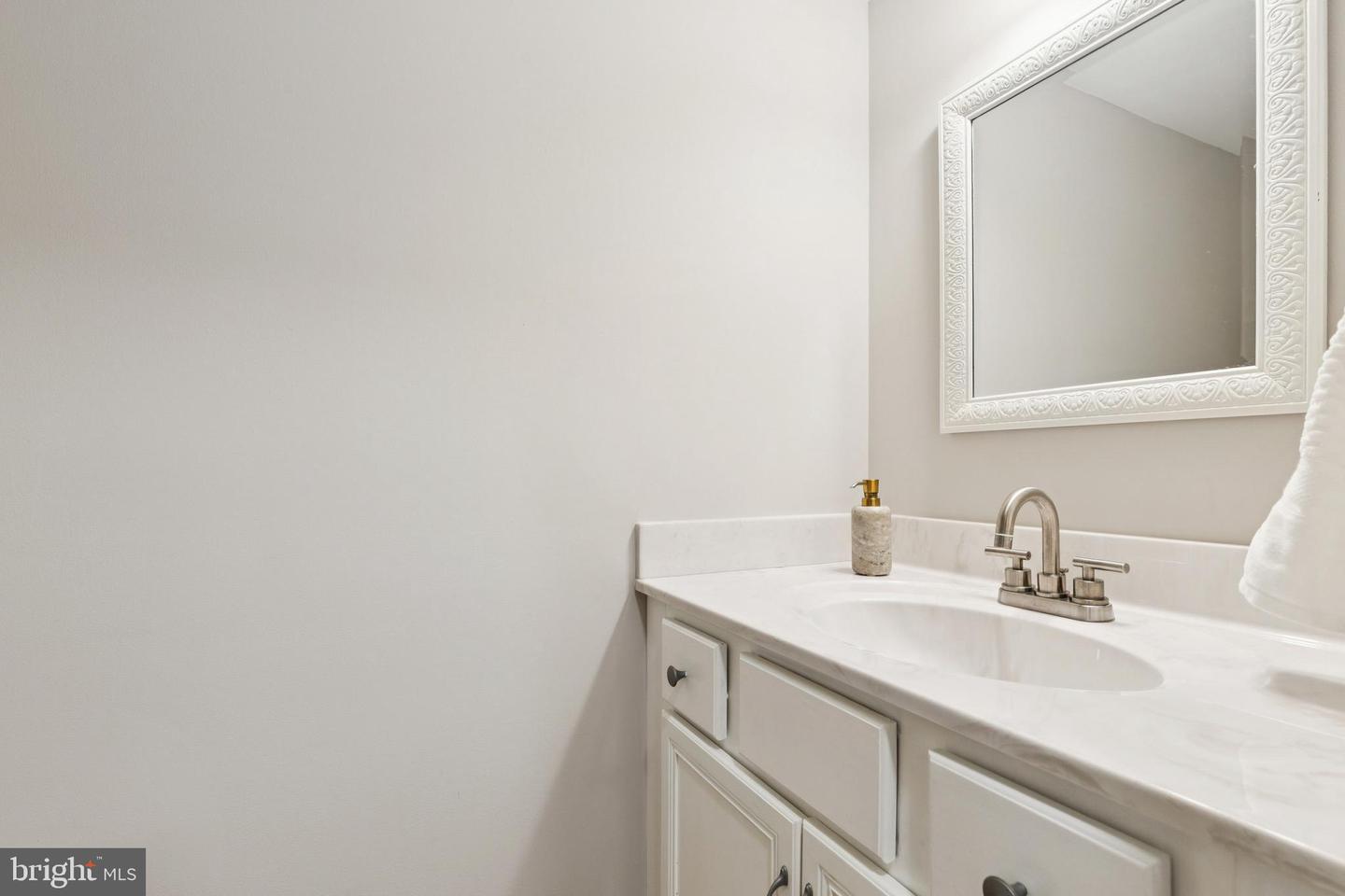 11817 COOPERS CT, RESTON, Virginia 20191, 3 Bedrooms Bedrooms, ,2 BathroomsBathrooms,Residential,For sale,11817 COOPERS CT,VAFX2266992 MLS # VAFX2266992