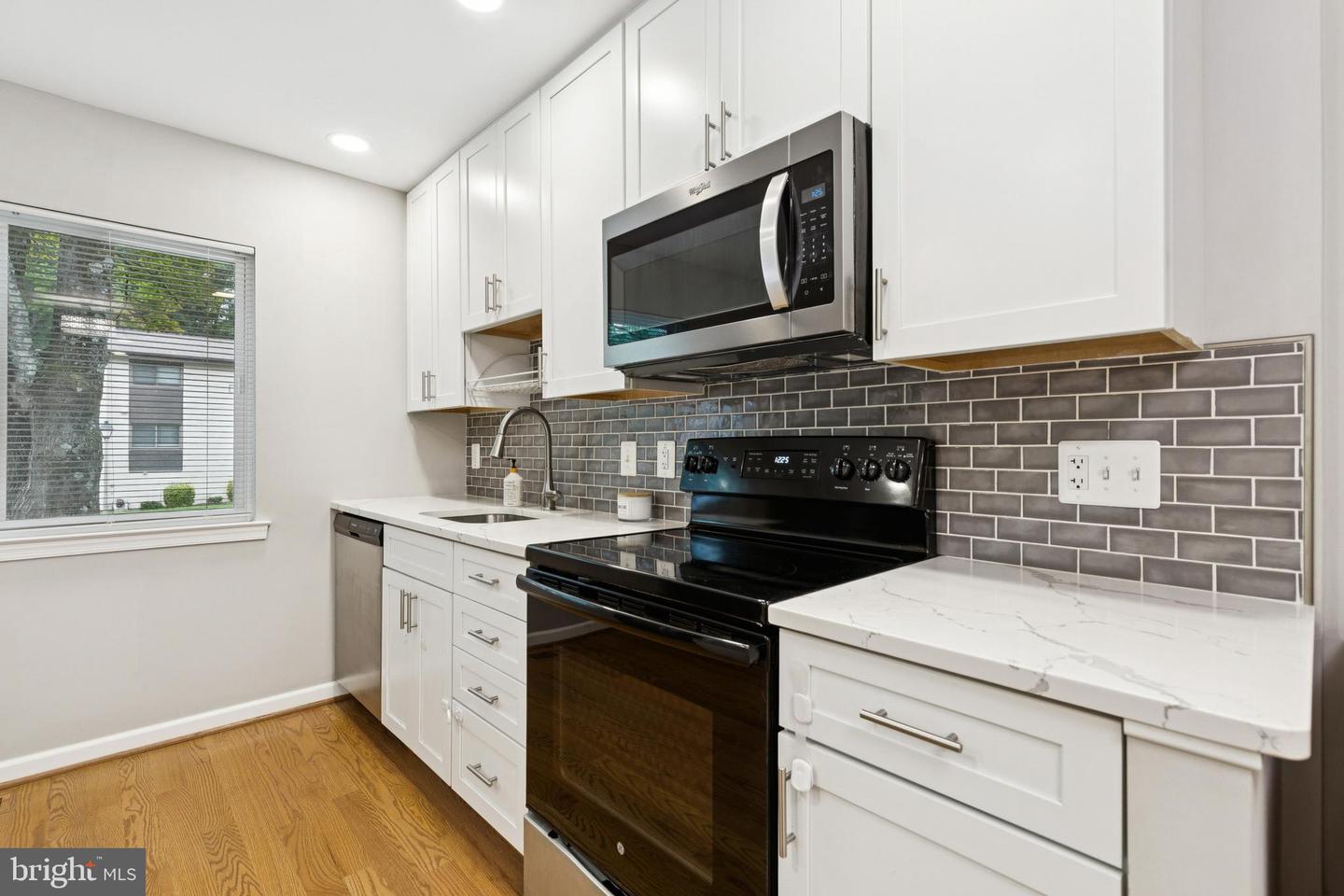 11817 COOPERS CT, RESTON, Virginia 20191, 3 Bedrooms Bedrooms, ,2 BathroomsBathrooms,Residential,For sale,11817 COOPERS CT,VAFX2266992 MLS # VAFX2266992