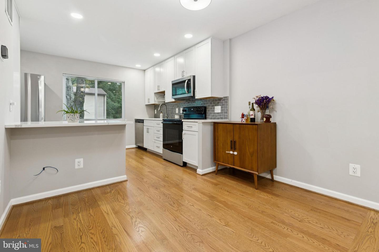 11817 COOPERS CT, RESTON, Virginia 20191, 3 Bedrooms Bedrooms, ,2 BathroomsBathrooms,Residential,For sale,11817 COOPERS CT,VAFX2266992 MLS # VAFX2266992