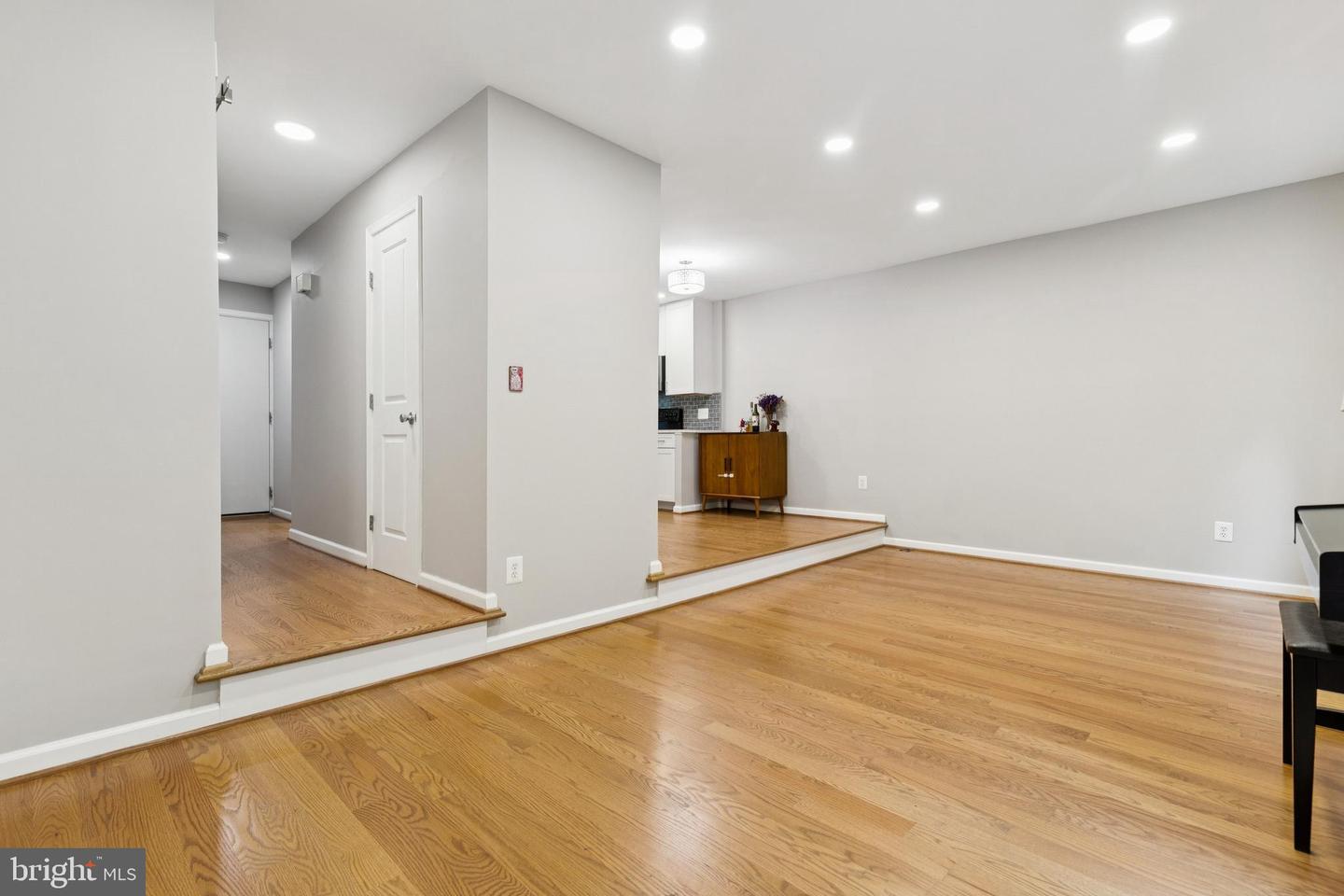11817 COOPERS CT, RESTON, Virginia 20191, 3 Bedrooms Bedrooms, ,2 BathroomsBathrooms,Residential,For sale,11817 COOPERS CT,VAFX2266992 MLS # VAFX2266992