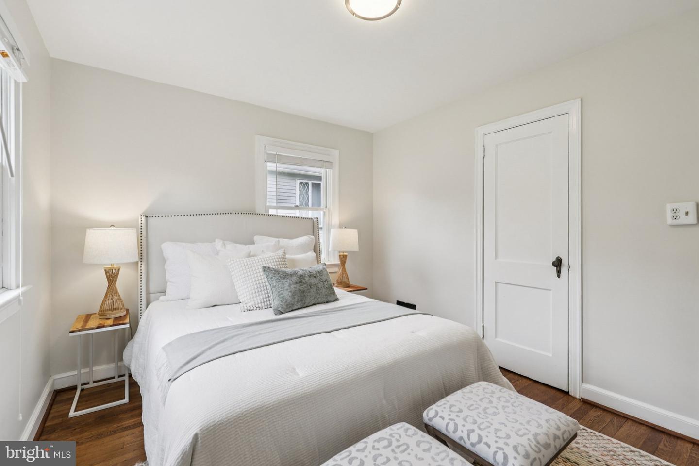 2937 FAIRMONT ST, FALLS CHURCH, Virginia 22042, 2 Bedrooms Bedrooms, ,1 BathroomBathrooms,Residential,For sale,2937 FAIRMONT ST,VAFX2267030 MLS # VAFX2267030