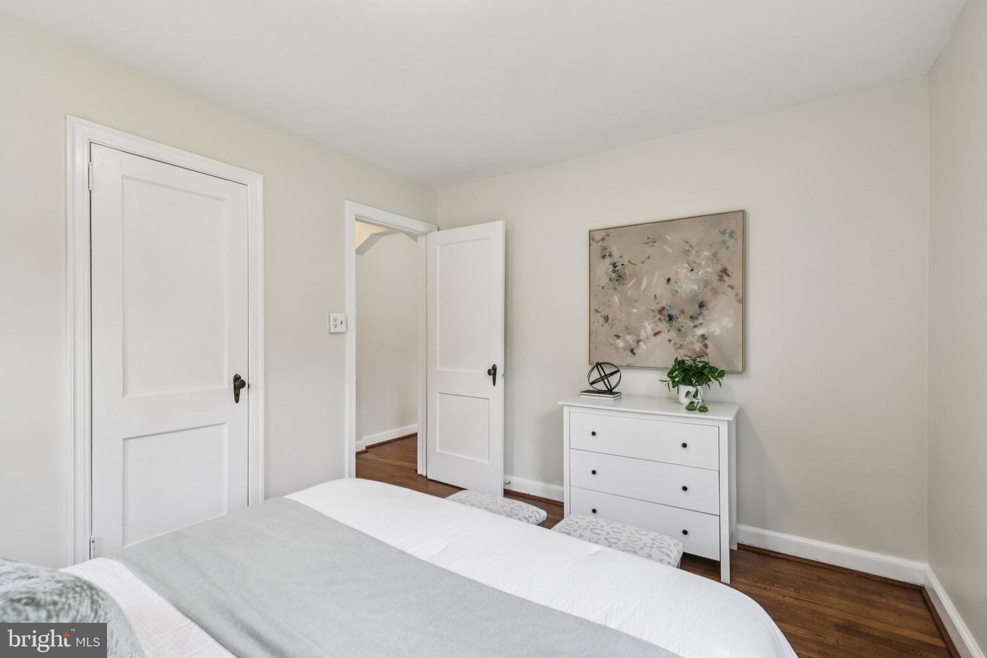 2937 FAIRMONT ST, FALLS CHURCH, Virginia 22042, 2 Bedrooms Bedrooms, ,1 BathroomBathrooms,Residential,For sale,2937 FAIRMONT ST,VAFX2267030 MLS # VAFX2267030