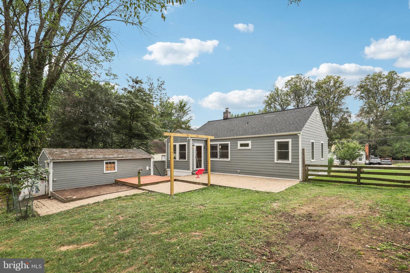 2937 FAIRMONT ST, FALLS CHURCH, Virginia 22042, 2 Bedrooms Bedrooms, ,1 BathroomBathrooms,Residential,For sale,2937 FAIRMONT ST,VAFX2267030 MLS # VAFX2267030