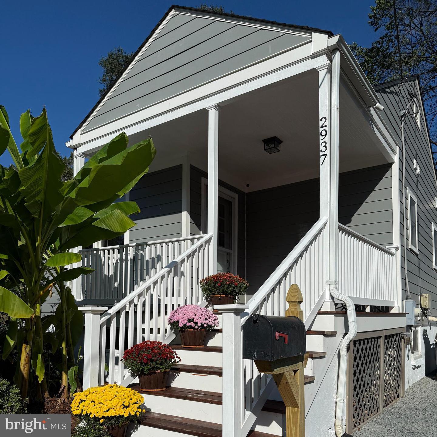 2937 FAIRMONT ST, FALLS CHURCH, Virginia 22042, 2 Bedrooms Bedrooms, ,1 BathroomBathrooms,Residential,For sale,2937 FAIRMONT ST,VAFX2267030 MLS # VAFX2267030