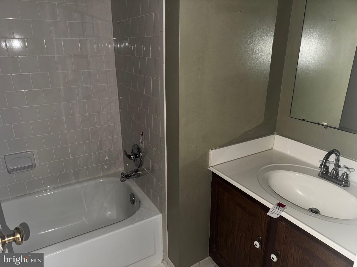 3154 STRATFORD CT, OAKTON, Virginia 22124, 3 Bedrooms Bedrooms, ,3 BathroomsBathrooms,Residential,For sale,3154 STRATFORD CT,VAFX2267132 MLS # VAFX2267132