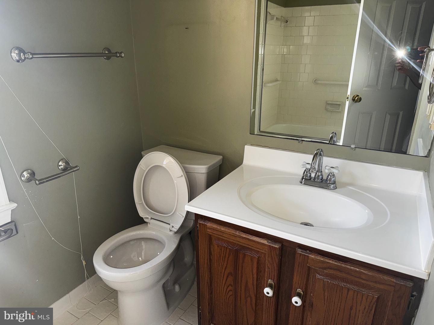 3154 STRATFORD CT, OAKTON, Virginia 22124, 3 Bedrooms Bedrooms, ,3 BathroomsBathrooms,Residential,For sale,3154 STRATFORD CT,VAFX2267132 MLS # VAFX2267132