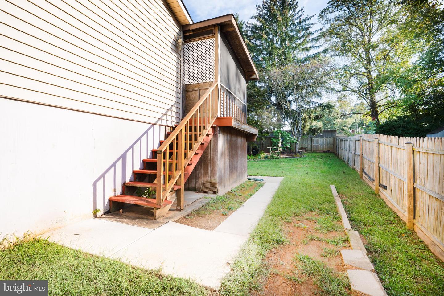 4903 KENYON CT, DALE CITY, Virginia 22193, 4 Bedrooms Bedrooms, ,2 BathroomsBathrooms,Residential,For sale,4903 KENYON CT,VAPW2104168 MLS # VAPW2104168