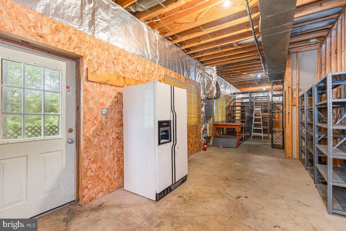10812 MILLRIDGE LN, SPOTSYLVANIA, Virginia 22553, 4 Bedrooms Bedrooms, ,4 BathroomsBathrooms,Residential,For sale,10812 MILLRIDGE LN,VASP2036306 MLS # VASP2036306