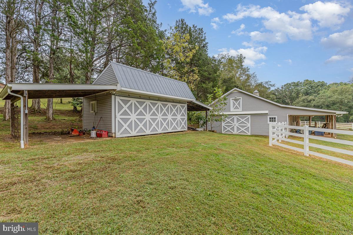 10812 MILLRIDGE LN, SPOTSYLVANIA, Virginia 22553, 4 Bedrooms Bedrooms, ,4 BathroomsBathrooms,Residential,For sale,10812 MILLRIDGE LN,VASP2036306 MLS # VASP2036306