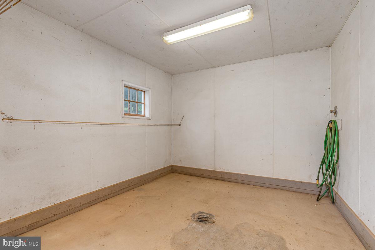 10812 MILLRIDGE LN, SPOTSYLVANIA, Virginia 22553, 4 Bedrooms Bedrooms, ,4 BathroomsBathrooms,Residential,For sale,10812 MILLRIDGE LN,VASP2036306 MLS # VASP2036306