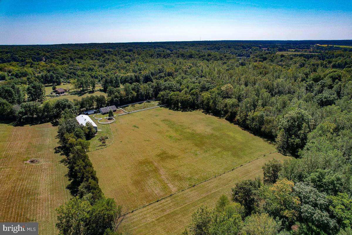 10812 MILLRIDGE LN, SPOTSYLVANIA, Virginia 22553, 4 Bedrooms Bedrooms, ,4 BathroomsBathrooms,Residential,For sale,10812 MILLRIDGE LN,VASP2036306 MLS # VASP2036306