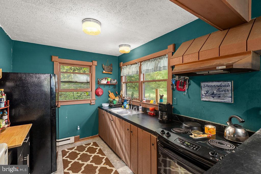 1463 QUAKER RUN RD, BANCO, Virginia 22711, 2 Bedrooms Bedrooms, ,1 BathroomBathrooms,Residential,For sale,1463 QUAKER RUN RD,VAMA2002448 MLS # VAMA2002448