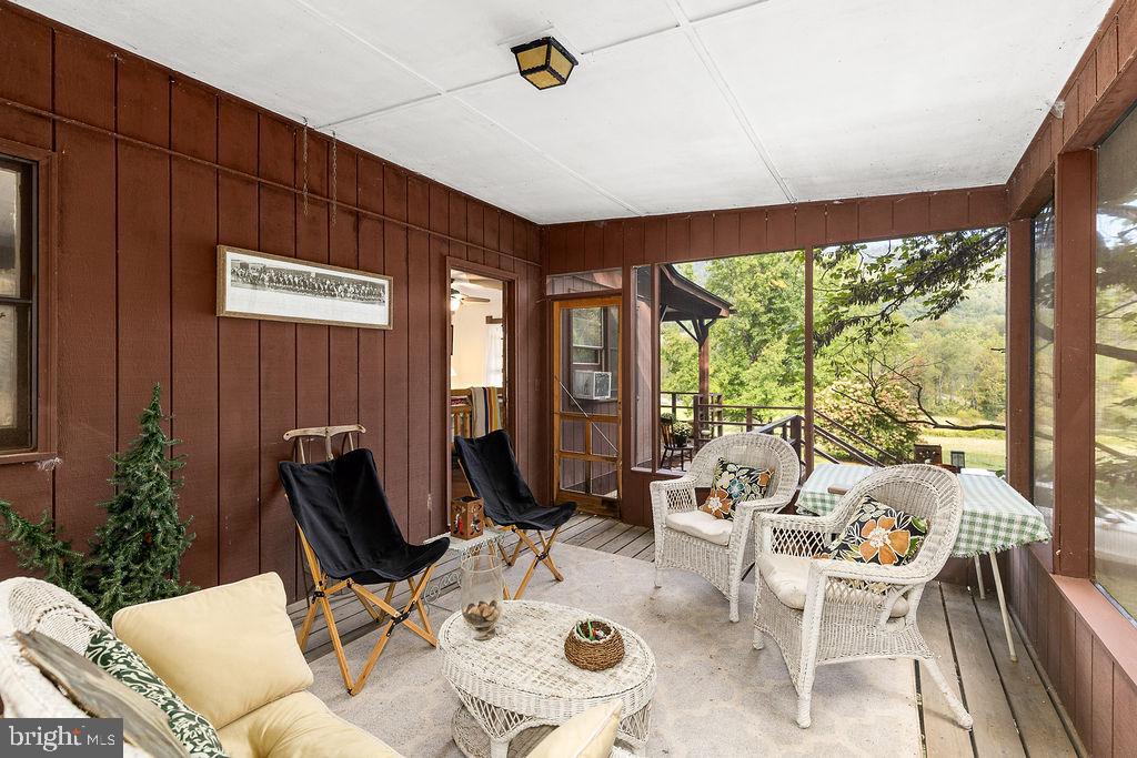 1463 QUAKER RUN RD, BANCO, Virginia 22711, 2 Bedrooms Bedrooms, ,1 BathroomBathrooms,Residential,For sale,1463 QUAKER RUN RD,VAMA2002448 MLS # VAMA2002448