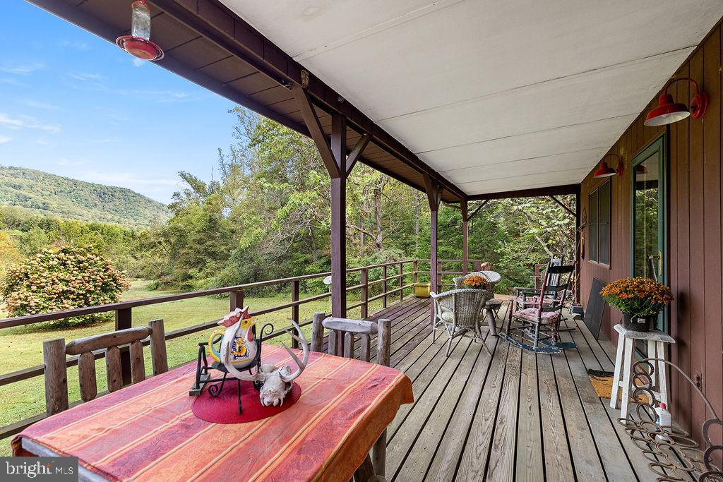 1463 QUAKER RUN RD, BANCO, Virginia 22711, 2 Bedrooms Bedrooms, ,1 BathroomBathrooms,Residential,For sale,1463 QUAKER RUN RD,VAMA2002448 MLS # VAMA2002448