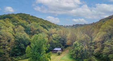 1463 QUAKER RUN RD, BANCO, Virginia 22711, 2 Bedrooms Bedrooms, ,1 BathroomBathrooms,Residential,For sale,1463 QUAKER RUN RD,VAMA2002448 MLS # VAMA2002448