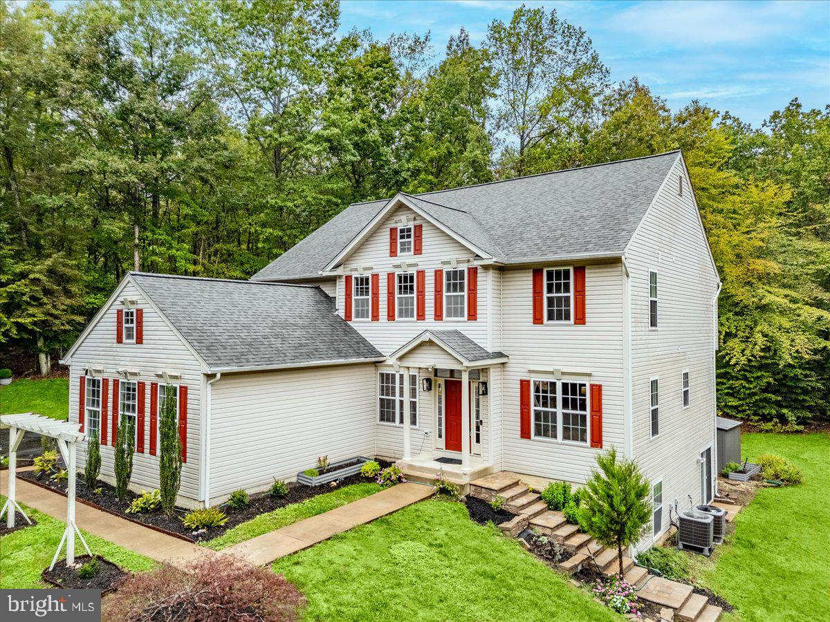 255 SUMMER BREEZE LN, FREDERICKSBURG, Virginia 22406, 5 Bedrooms Bedrooms, 21 Rooms Rooms,4 BathroomsBathrooms,Residential,For sale,255 SUMMER BREEZE LN,VAST2042716 MLS # VAST2042716