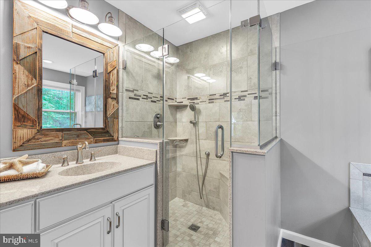 255 SUMMER BREEZE LN, FREDERICKSBURG, Virginia 22406, 5 Bedrooms Bedrooms, 21 Rooms Rooms,4 BathroomsBathrooms,Residential,For sale,255 SUMMER BREEZE LN,VAST2042716 MLS # VAST2042716
