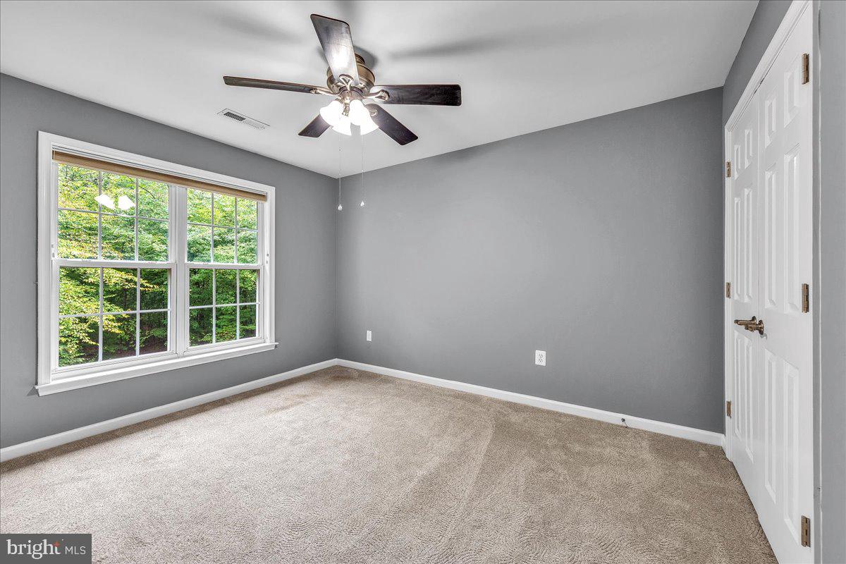 255 SUMMER BREEZE LN, FREDERICKSBURG, Virginia 22406, 5 Bedrooms Bedrooms, 21 Rooms Rooms,4 BathroomsBathrooms,Residential,For sale,255 SUMMER BREEZE LN,VAST2042716 MLS # VAST2042716
